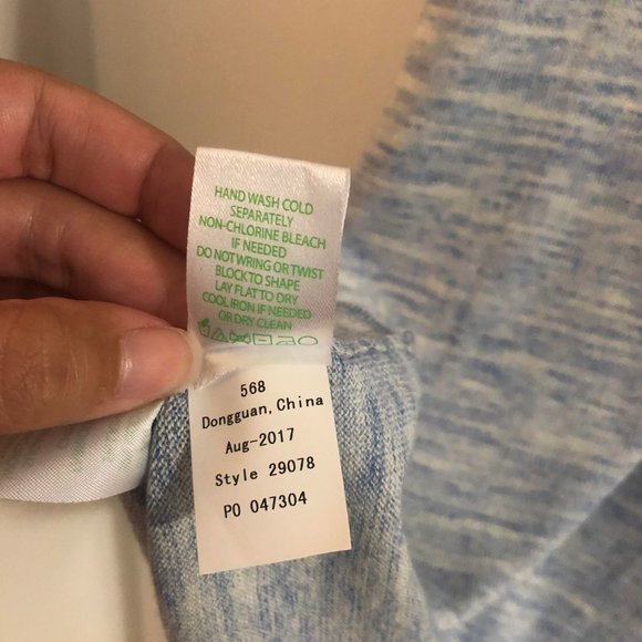 Lilly Pulitzer Lyon sweater Lapis Blue Space dye - Picture 9 of 12